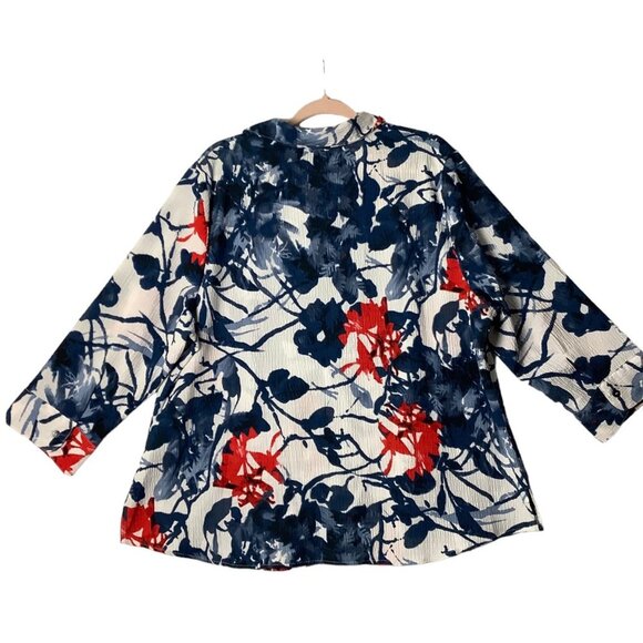 Green Dog Blouse Women 1X Red White Blue Button Floral Lightweight Crinkle Style - Picture 8 of 8